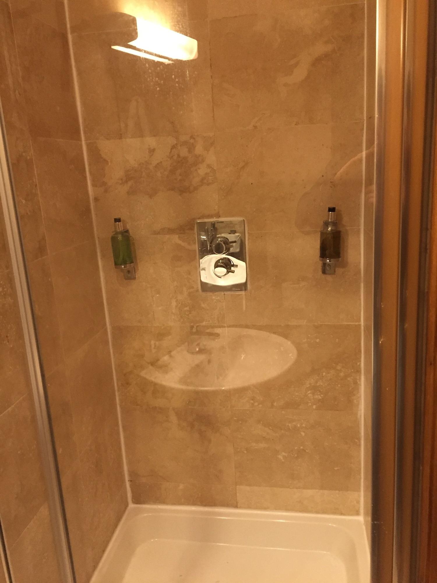 Cambridge House Hotell EDI Eksteriør bilde