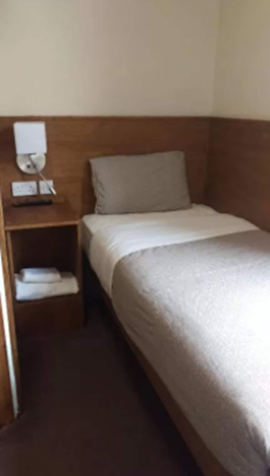 Cambridge House Hotell EDI Eksteriør bilde
