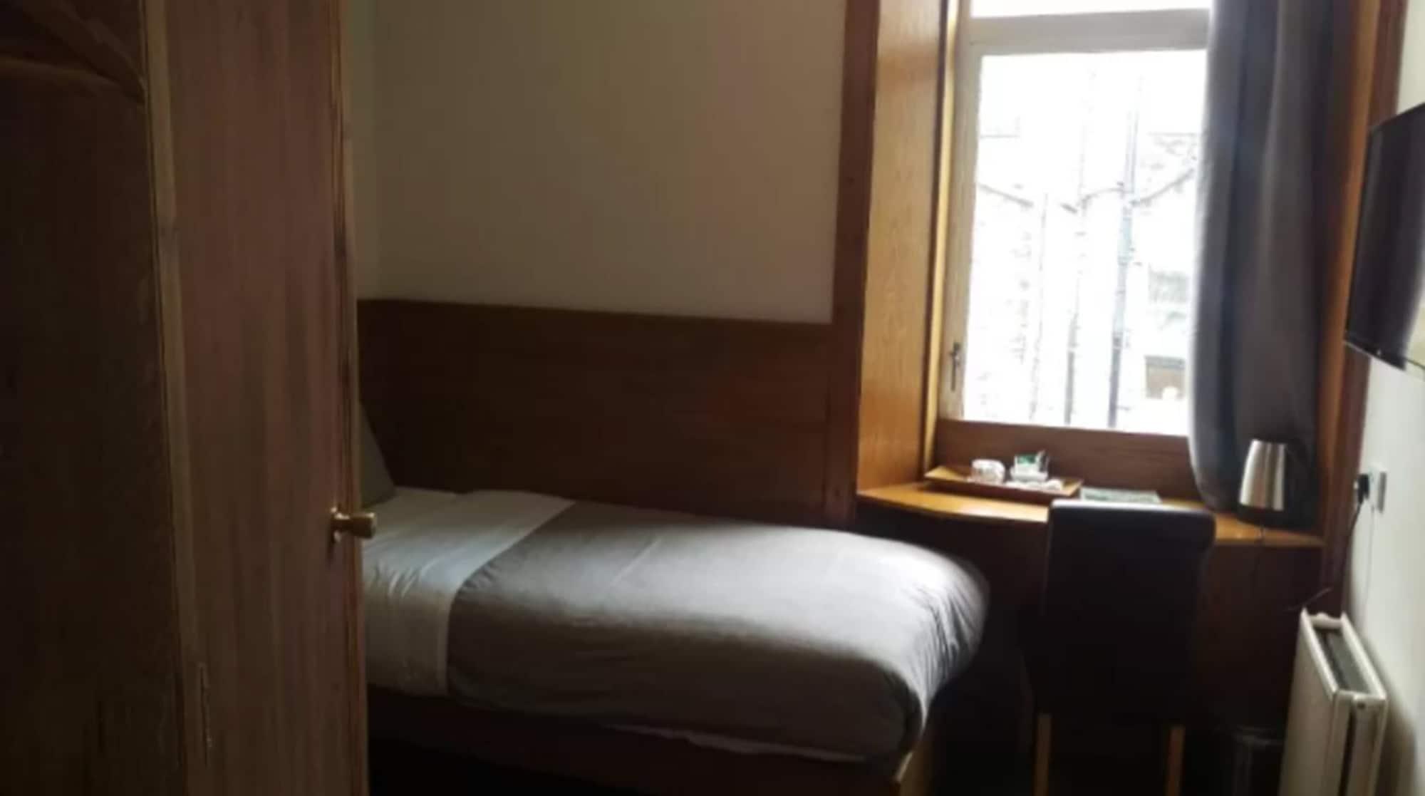 Cambridge House Hotell EDI Eksteriør bilde