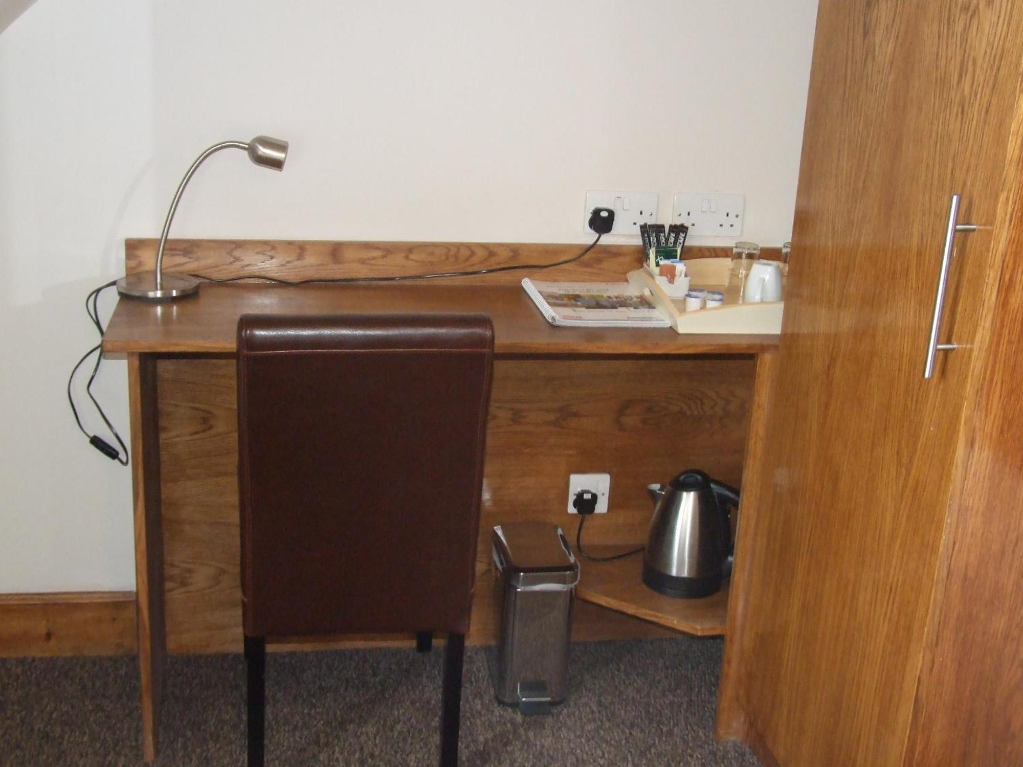 Cambridge House Hotell EDI Eksteriør bilde